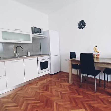 Apartman Dora Apartment Pula Luaran gambar